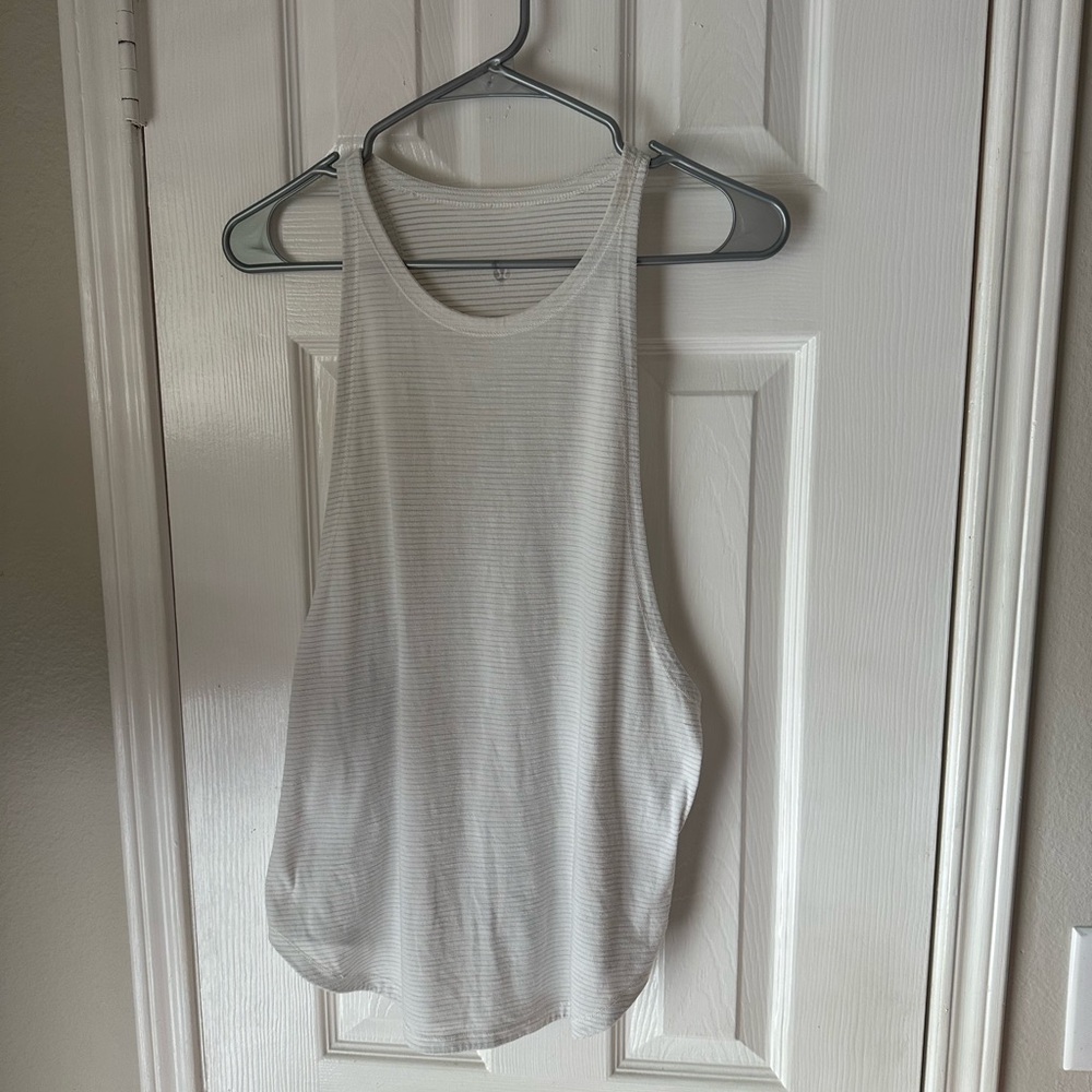 Women’s lululemon swiftly tank top